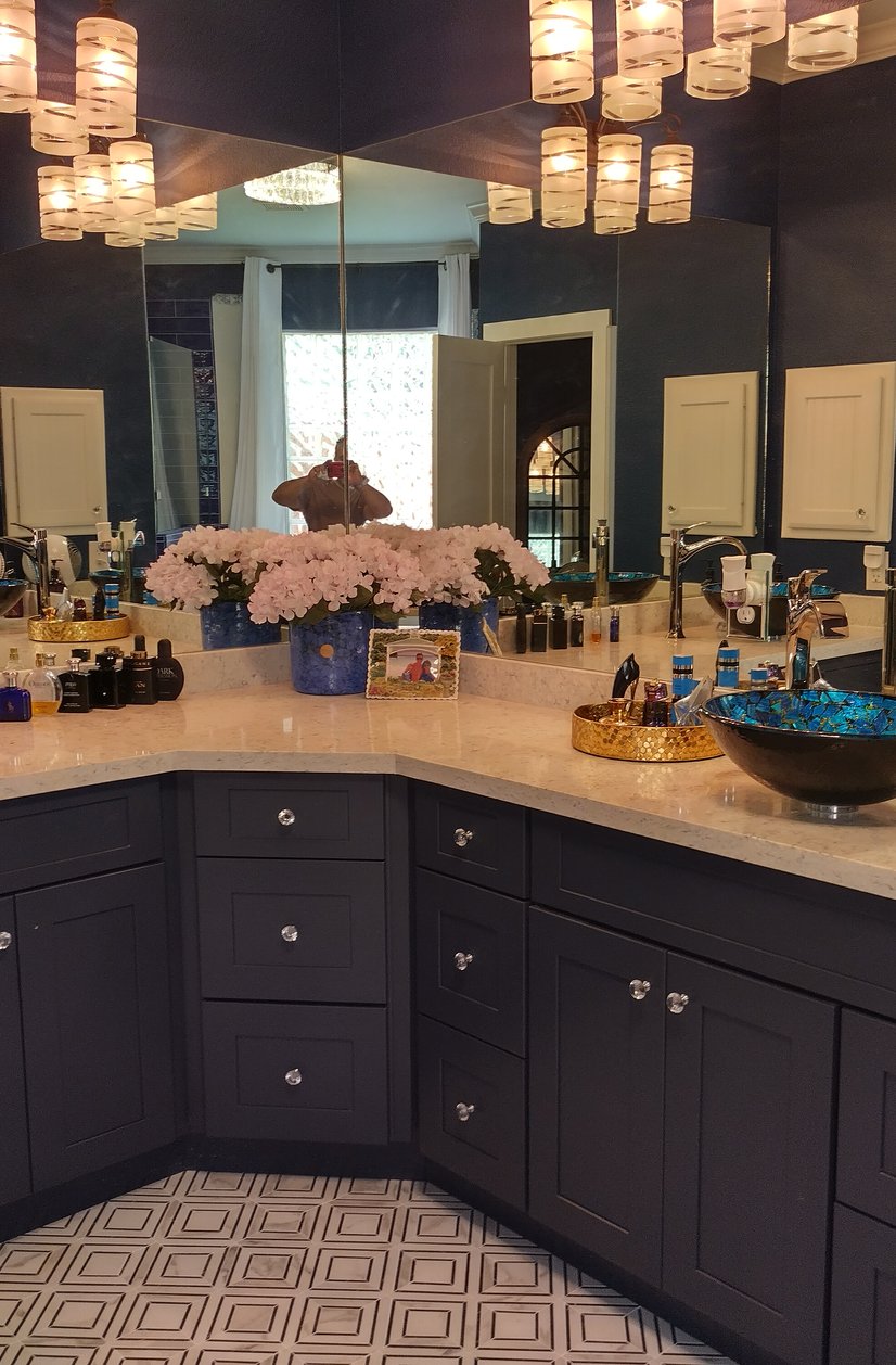 dark blue bathroom tile